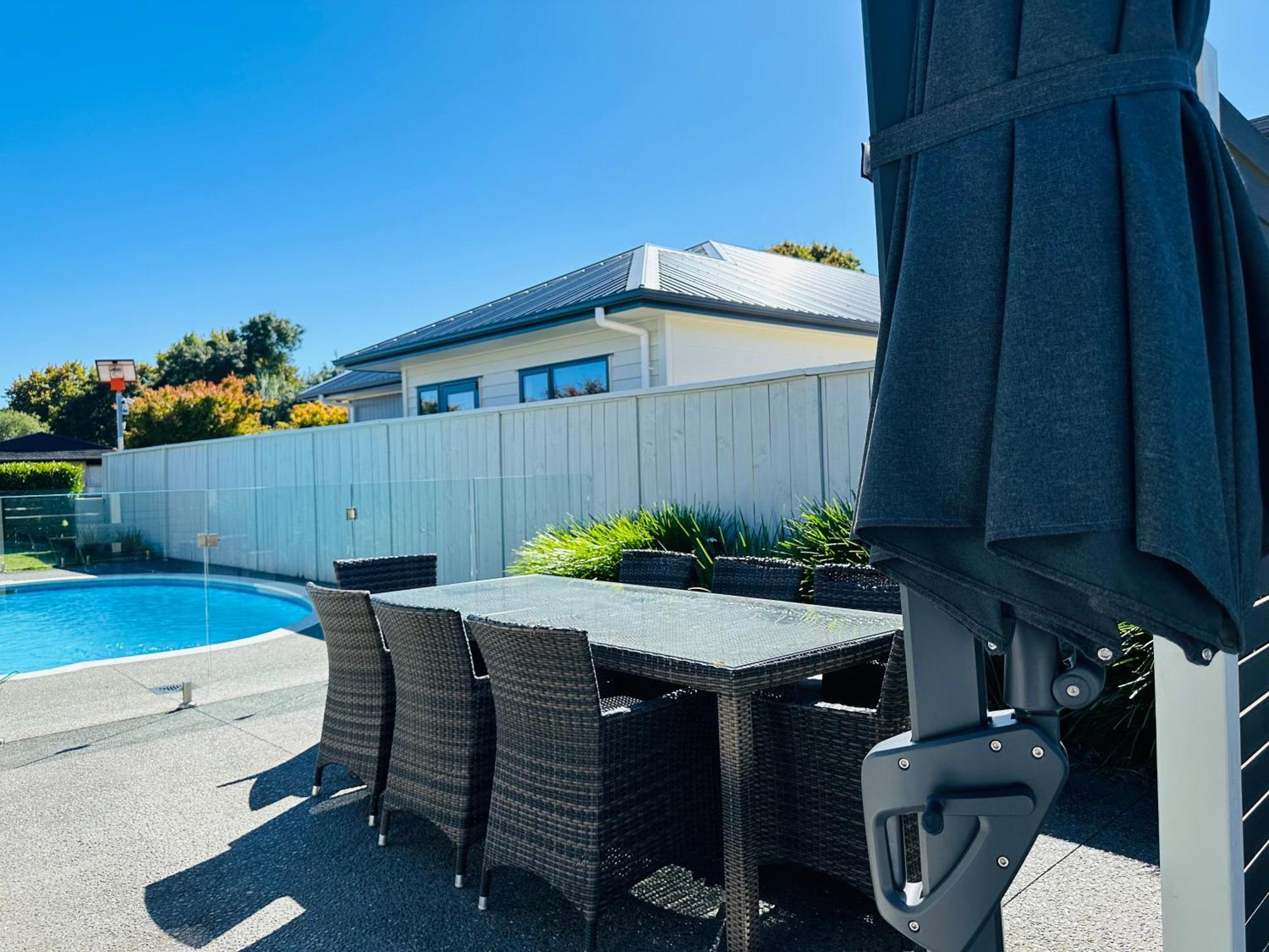Summer Holiday 4 Bedrooms House In Hamilton With Pool And Spa Exterior foto